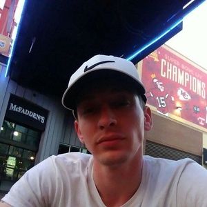 Meet your Posher, Eric